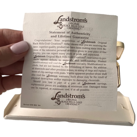 Vintage Landstrom’s Tri Color 10 Karat Black Hills Gold Heart Leaf Bracelet - Picture 9 of 15